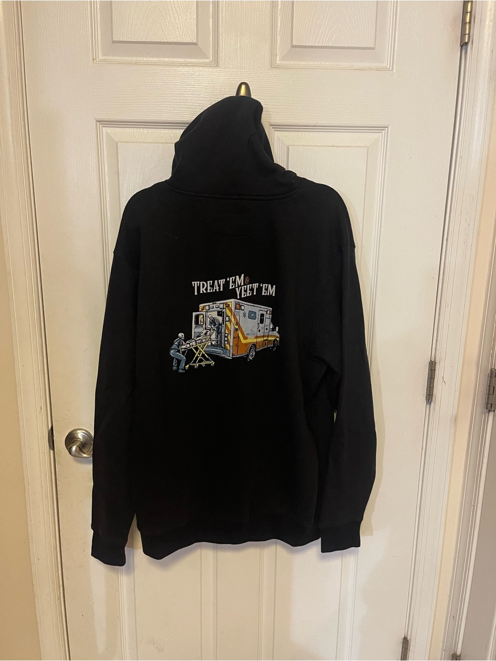 Men's Black Graphic Hoodie Sweatshirt - Treat 'Em & Yeet 'Em